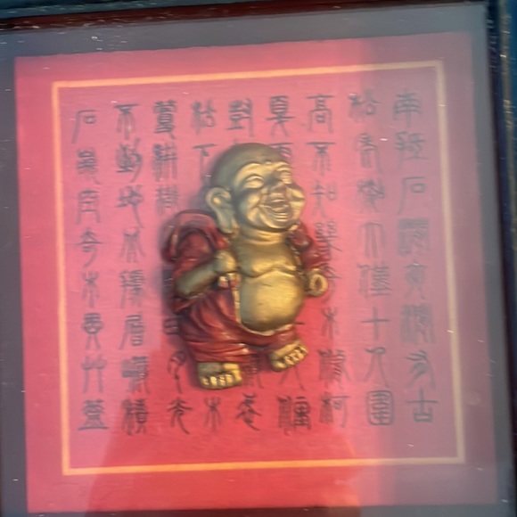 Asian Buddha hanging frame - Picture 2 of 3